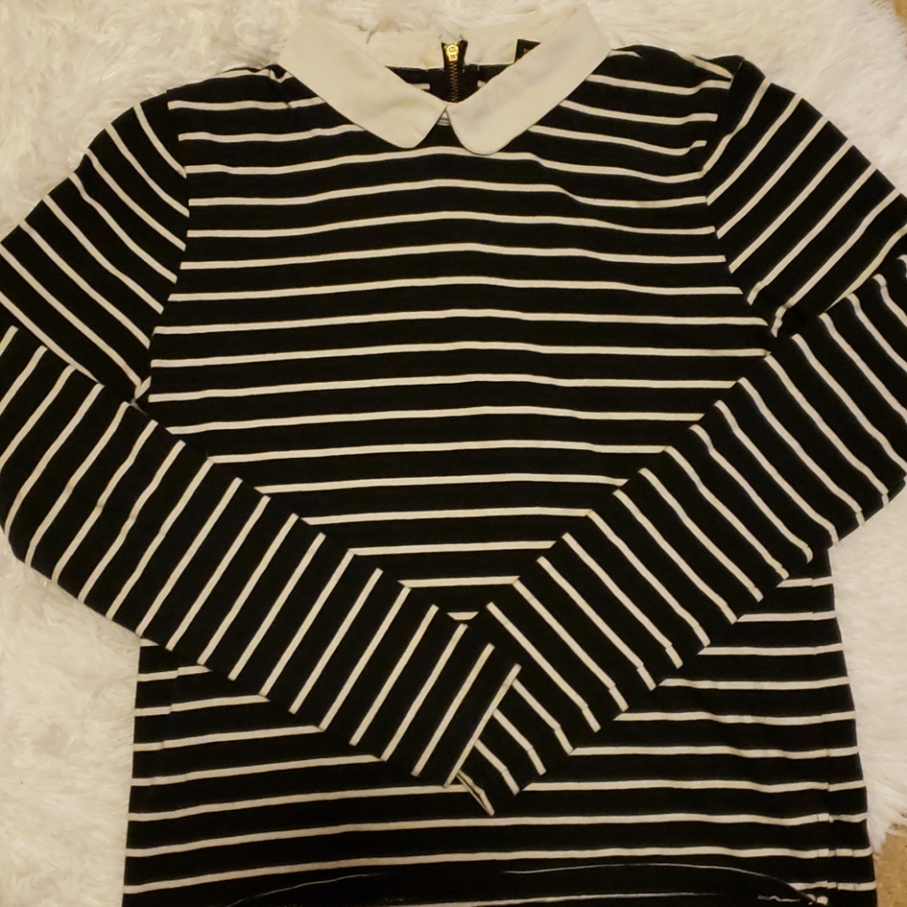 Black top with collar